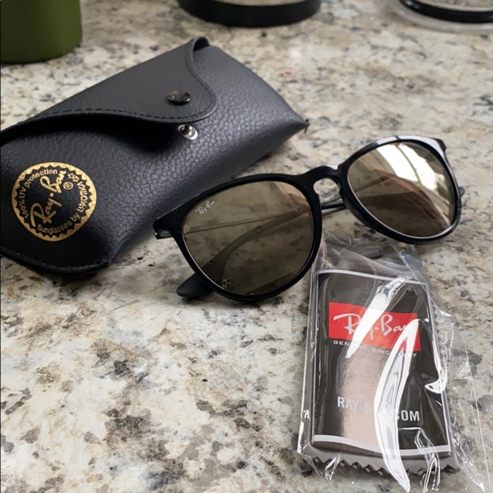 Brand new Ray Ban Erika Classic Black Sunglasses